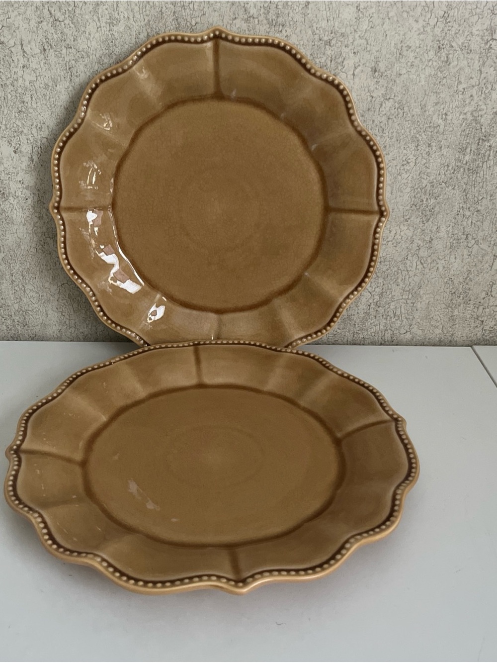 The Pioneer Woman Paige Amber Crackle Beaded Dinner Plate 10.5” Set of 2 Farm